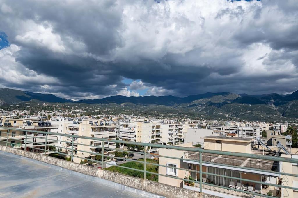 Skyhigh Haven Daire Kalamata Dış mekan fotoğraf
